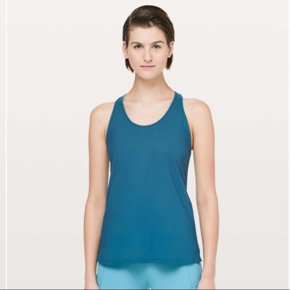 🍋NWOT Lululemon Cross Conditioning 2-In-1 Tank 
Carbon Blue / Blue Haze - Picture 3 of 8